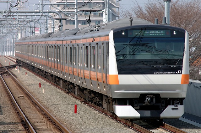 E233�n