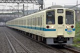9000�`